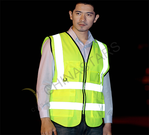 Safety vest necessary for preventing accidents